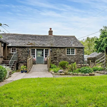 Nyaraló 1 Bed In Penrith Oc-91232 *